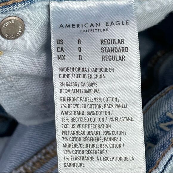 American Eagle Mom Jeans Women's 0 Blue Tapered Leg High Rise Light Wash - Picture 7 of 12